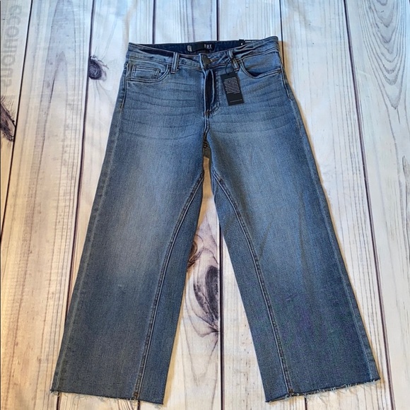 Kut from the Kloth Denim - NWT KUT CHARLOTTE CROP CULOTTE JEANS